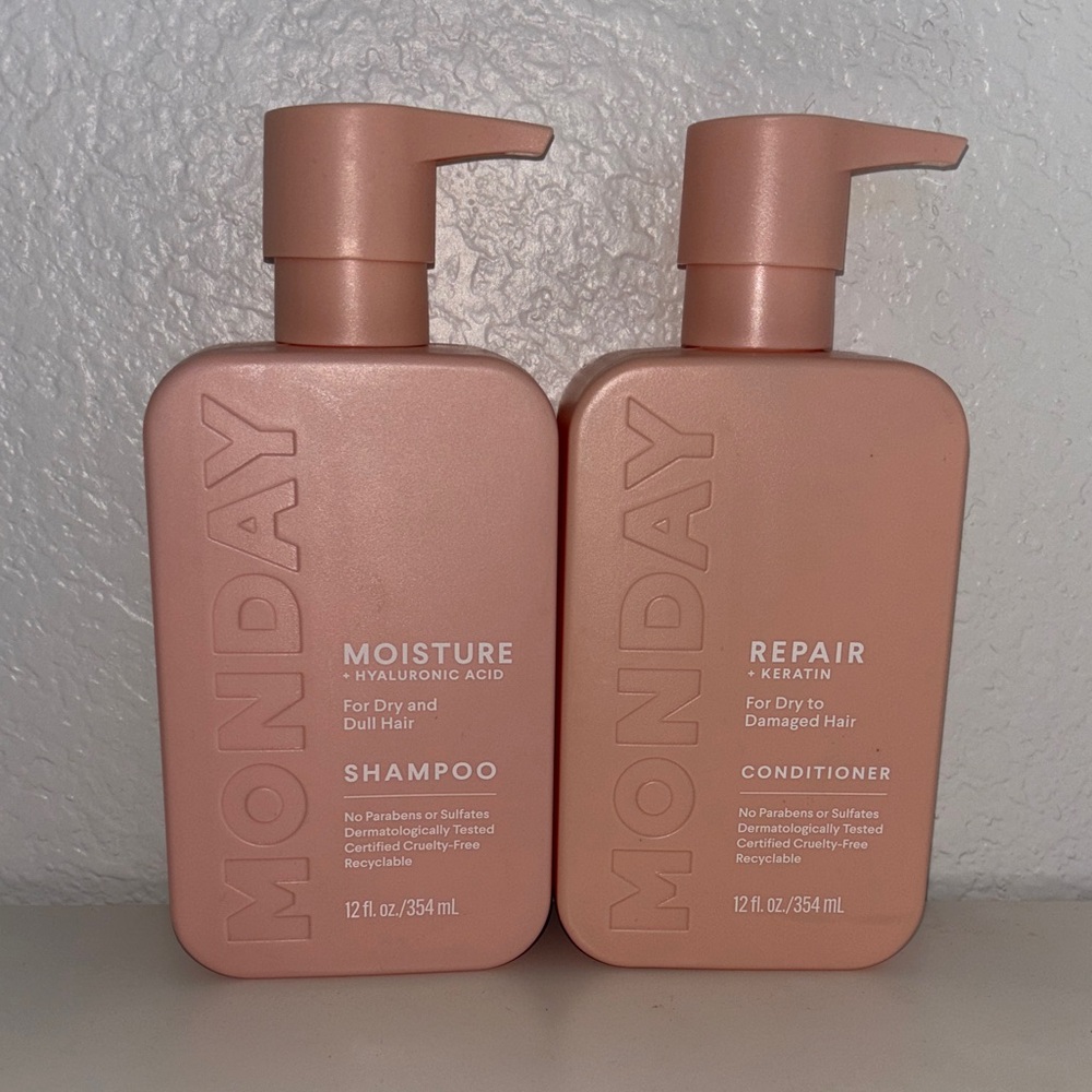 Monday Haircare Moisture Shampoo - Pink